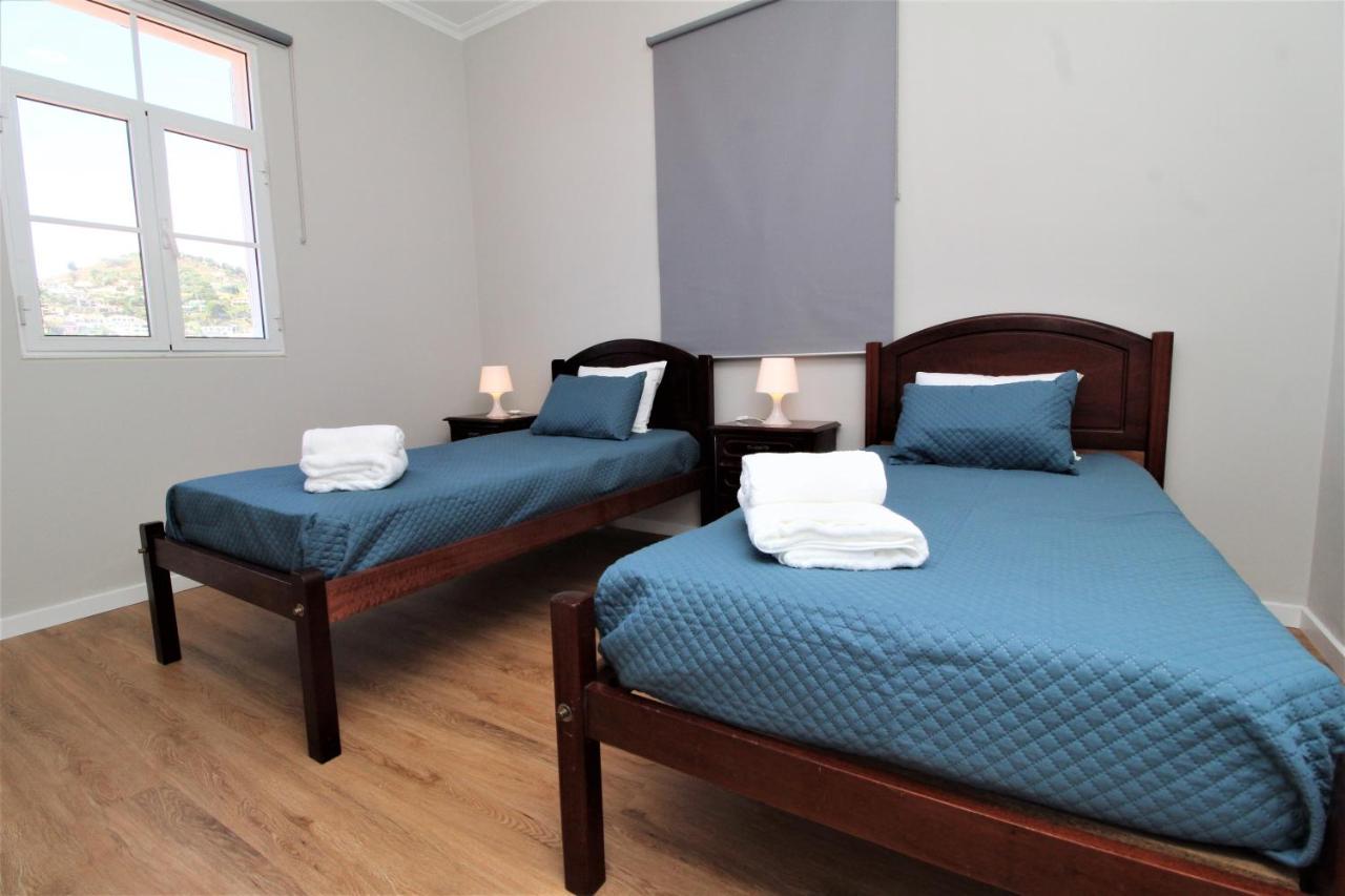 פונשל Sunny House Few Minutes From City Center מראה חיצוני תמונה