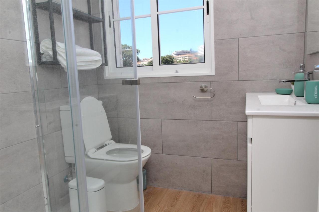 פונשל Sunny House Few Minutes From City Center מראה חיצוני תמונה
